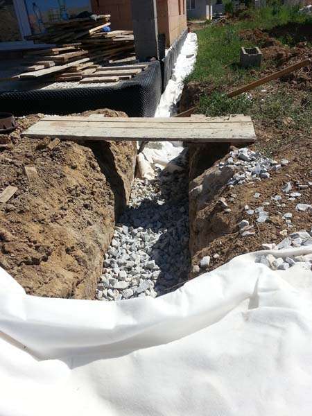 Drenáž okolo bungalovu - Veľký lapáš