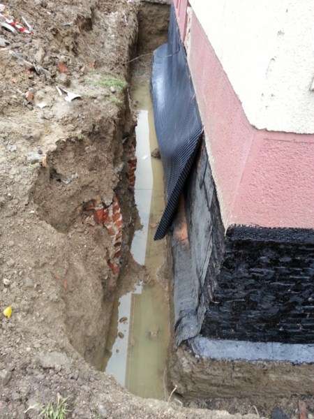 Drenáž bytovky Piešťany