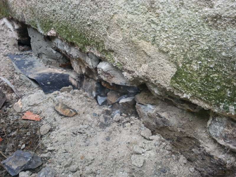 Podrezávanie kamenného múru RD Horné Orešany